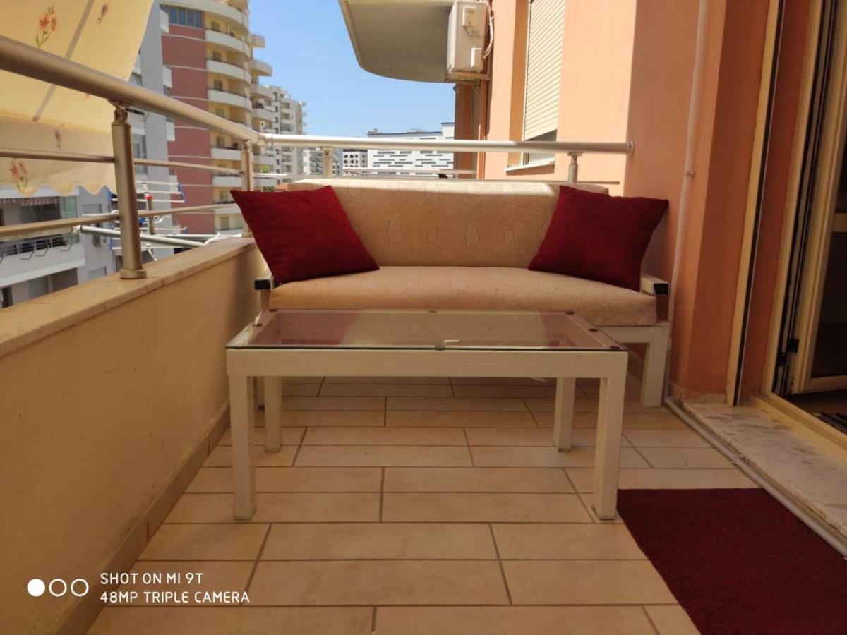 Coastal Retreat - Beach Apartment Vlora Kültér fotó